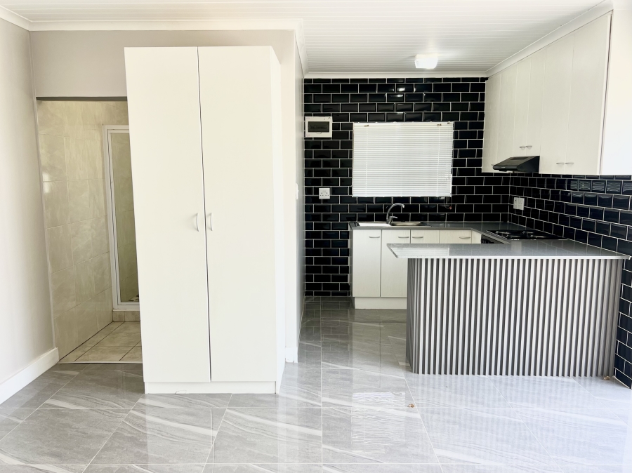 3 Bedroom Property for Sale in Bothasig Western Cape